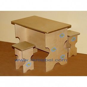 РК Мебель для кукол столик весенний (фанера) 650х450х400мм (стол), 250х250х220мм (табурет)